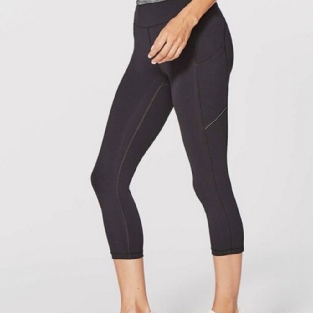 Lululemon Speed Ups size 6 Side pockets